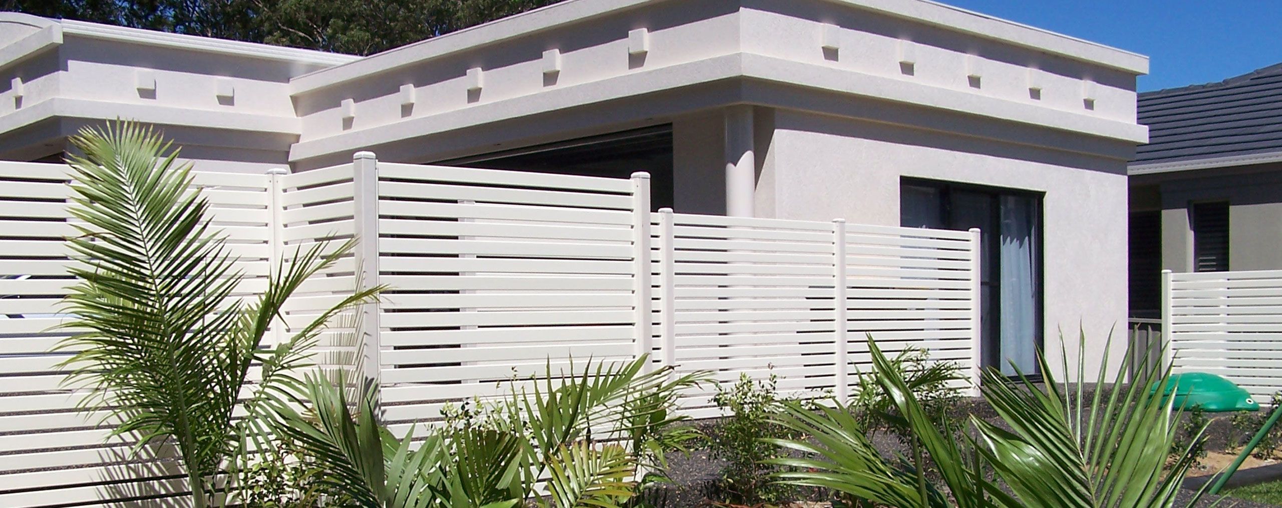 Slat and Louvre - Fencing. Privacy and Sun Screens